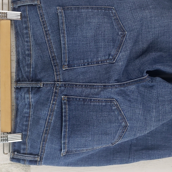 Gloria Vanderbilt straight leg All Around Slimming Effect blue jeans Size 4P - Picture 4 of 8